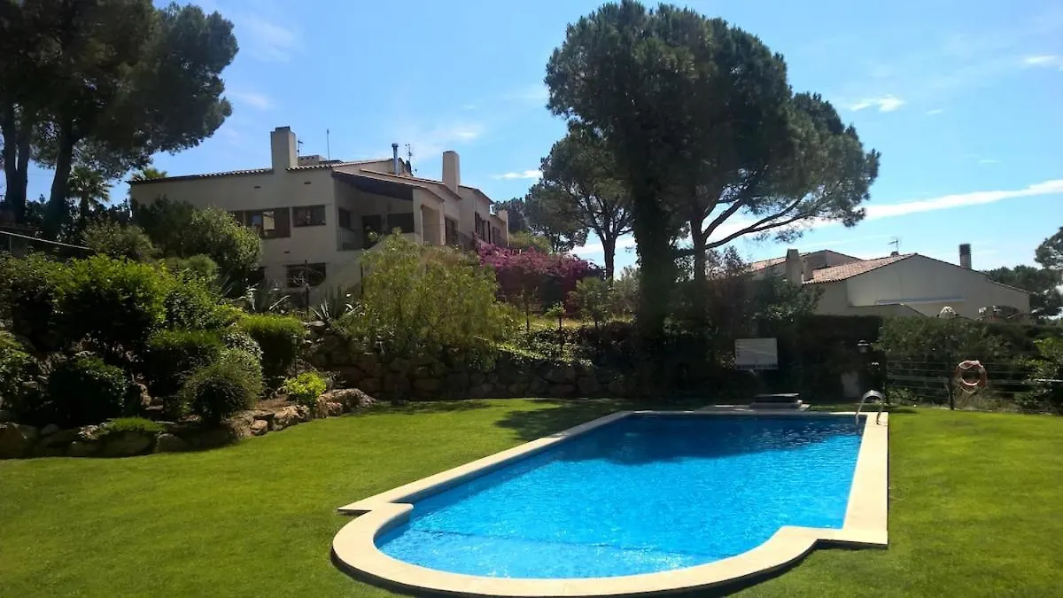 Nyaraló Holiday House With 3 Bedrooms Torroella de Montgrí