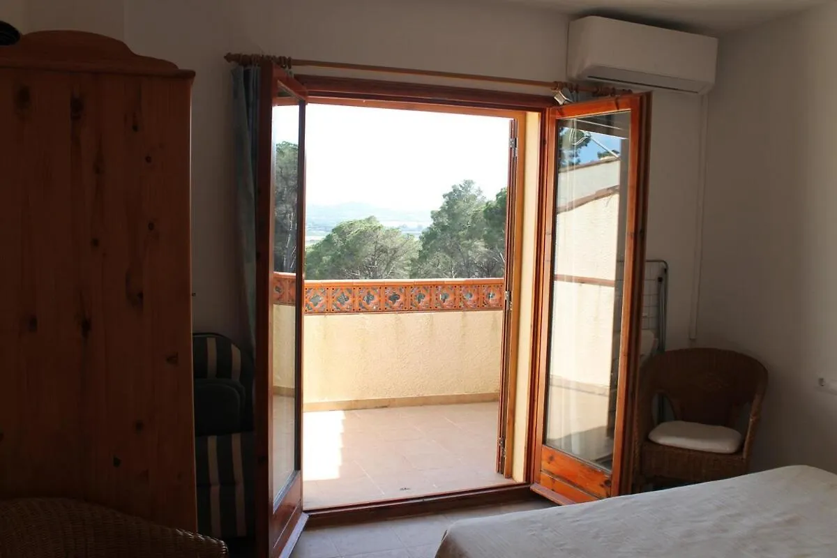 Holiday House With 3 Bedrooms Torroella De Montgri 0*,