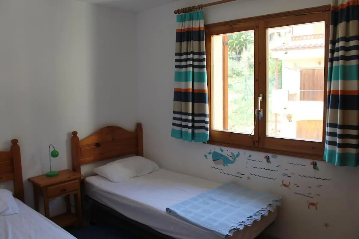 Holiday House With 3 Bedrooms Torroella De Montgri